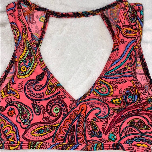 FancyPants Ladies Small Swim Top
Small Petite - Picture 2 of 4